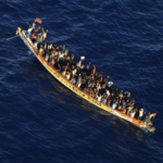 Un total de 67 inmigrantes llegan a Gran Canaria en un cayuco localizado desde el aire