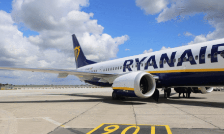Ryanair ‘paga’ con Canarias su conflicto con Aena por la subida de tasas